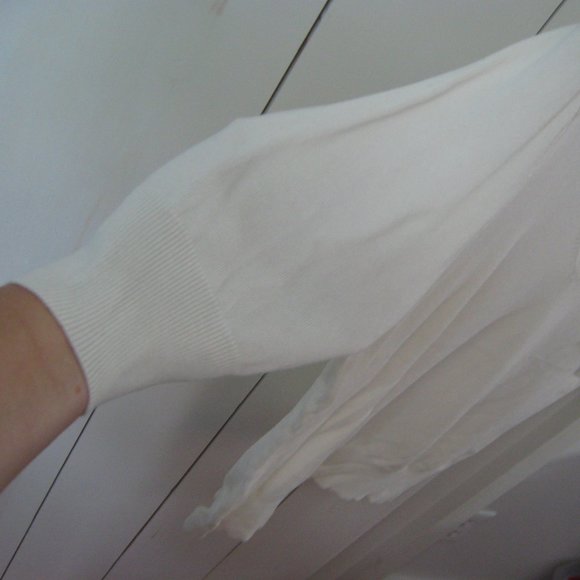 Mexx Offwhite V-neck Sweater - Picture 4 of 4